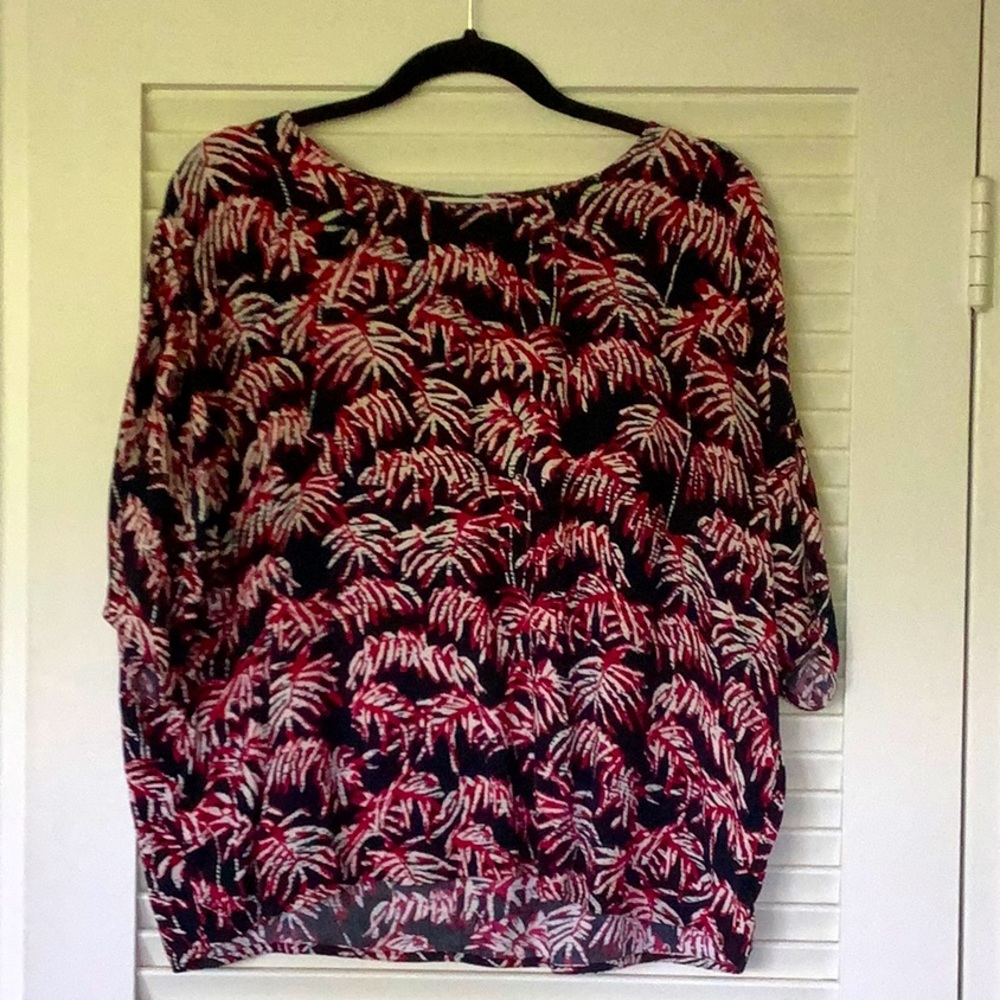 Stunning Samsoe + Samsoe viscose crepe blouse, navy print, size L